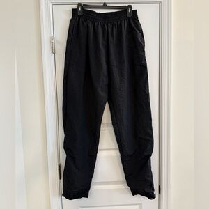 Reebok Vintage Black Windbreaker Pants - Men’s Size M